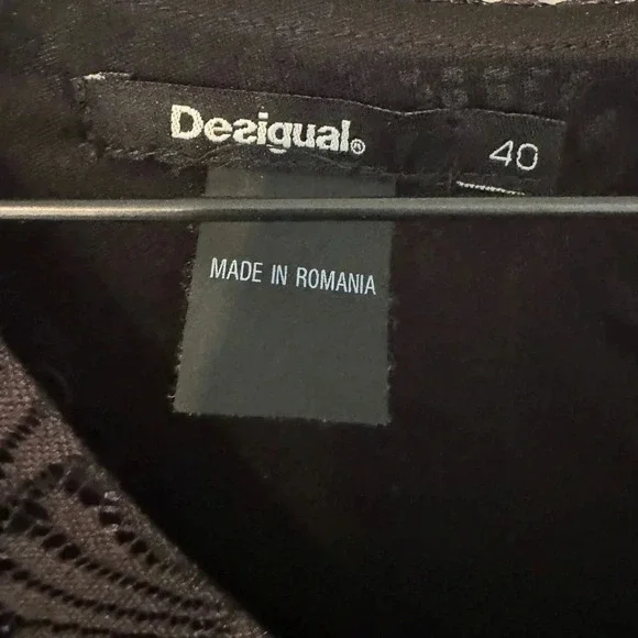 DESIGUAL mini dress silvana cap sleeve lace black v neck party floral cocktail 8 - Picture 3 of 9